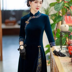 Velvet Chinese Vintage Cheongsam Dresses Beautiful Qipao Chinese Traditional Clothing For Women 4XL
